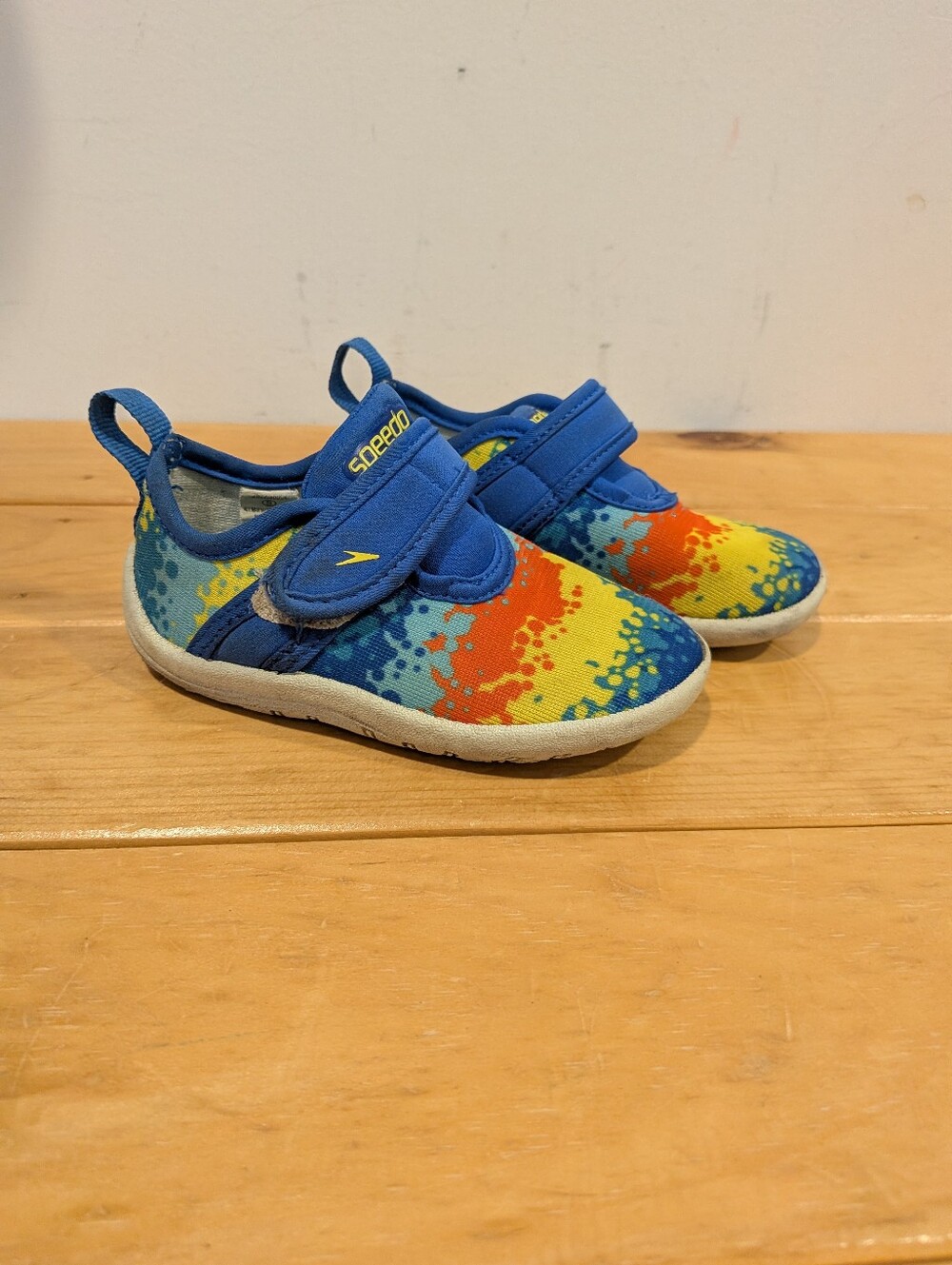 Speedo Water Shoes Kids Size 5/6